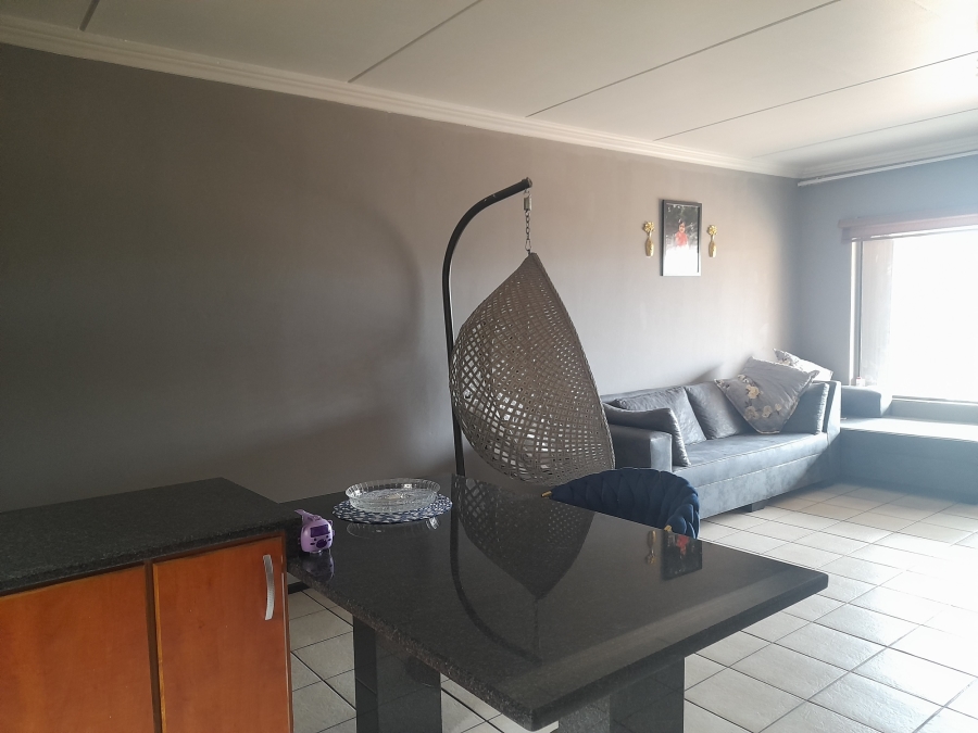 2 Bedroom Property for Sale in Winchester Hills Gauteng