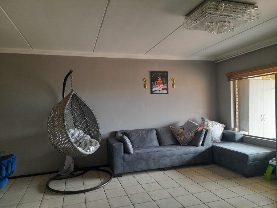 2 Bedroom Property for Sale in Winchester Hills Gauteng