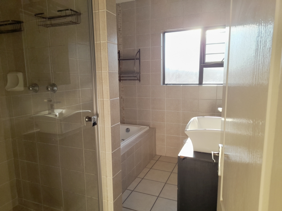 2 Bedroom Property for Sale in Winchester Hills Gauteng