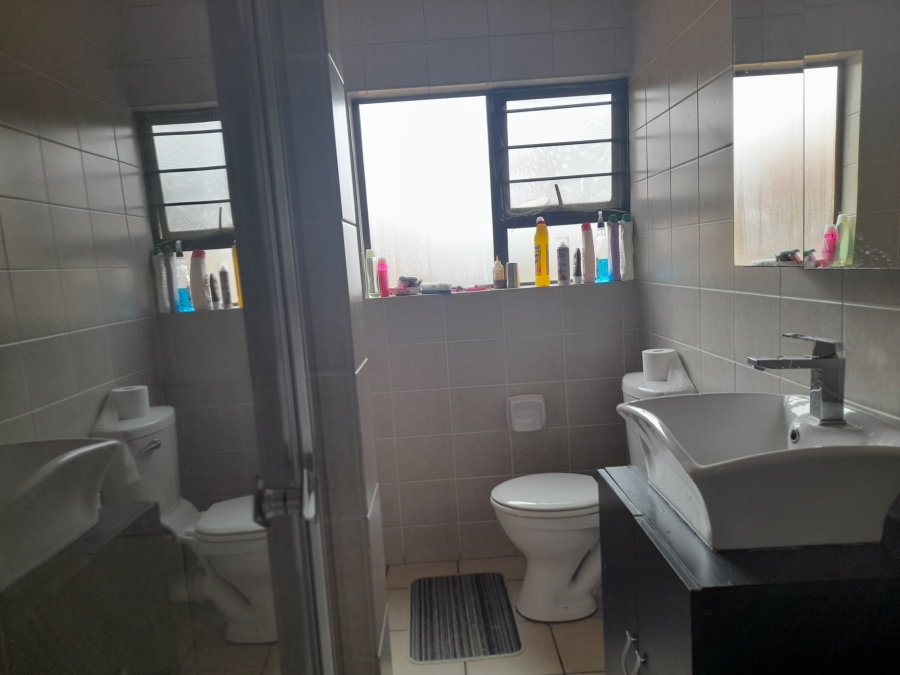 2 Bedroom Property for Sale in Winchester Hills Gauteng