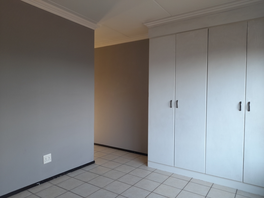 2 Bedroom Property for Sale in Winchester Hills Gauteng