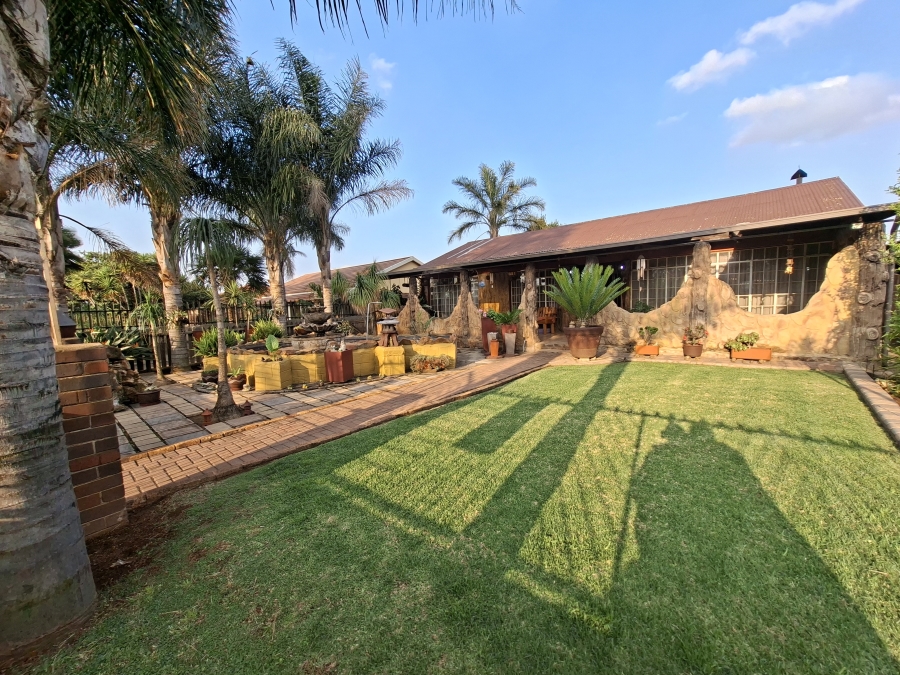 3 Bedroom Property for Sale in Geduld Gauteng