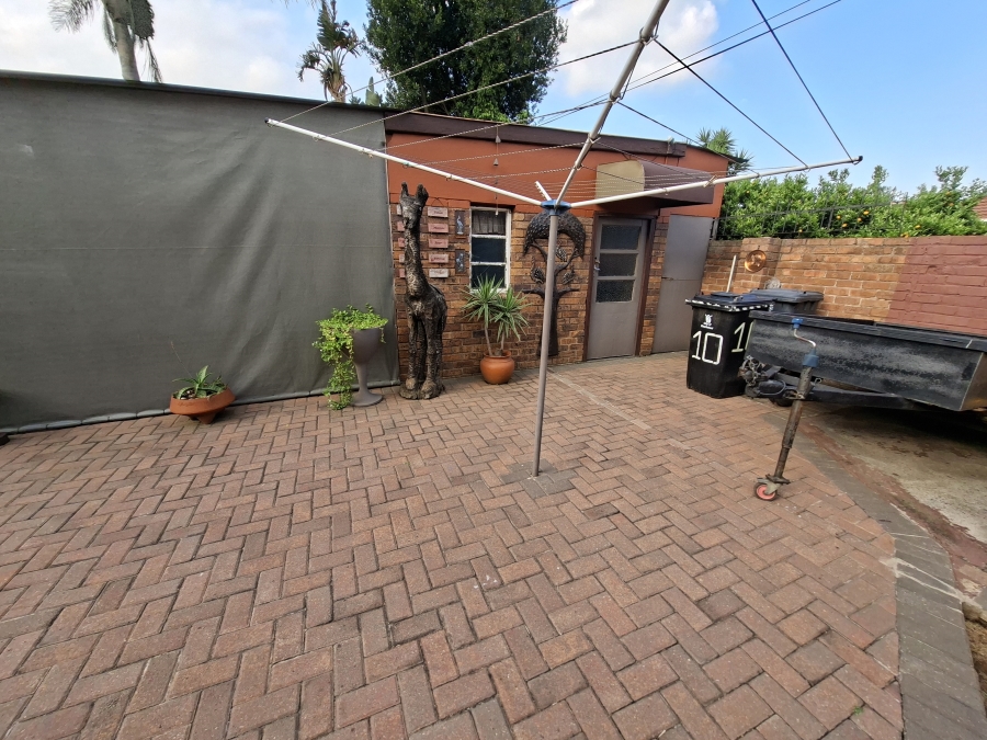 3 Bedroom Property for Sale in Geduld Gauteng