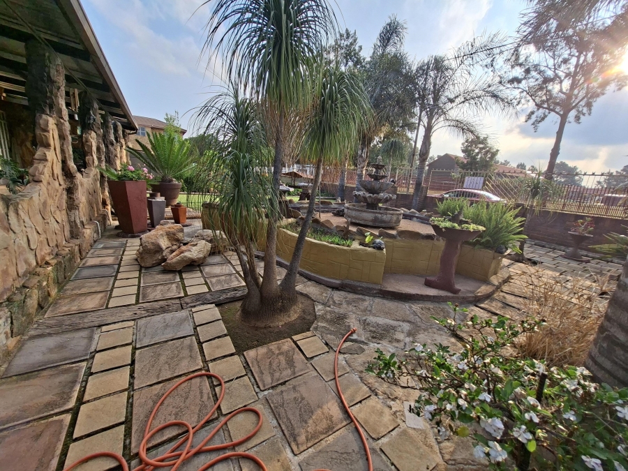 3 Bedroom Property for Sale in Geduld Gauteng