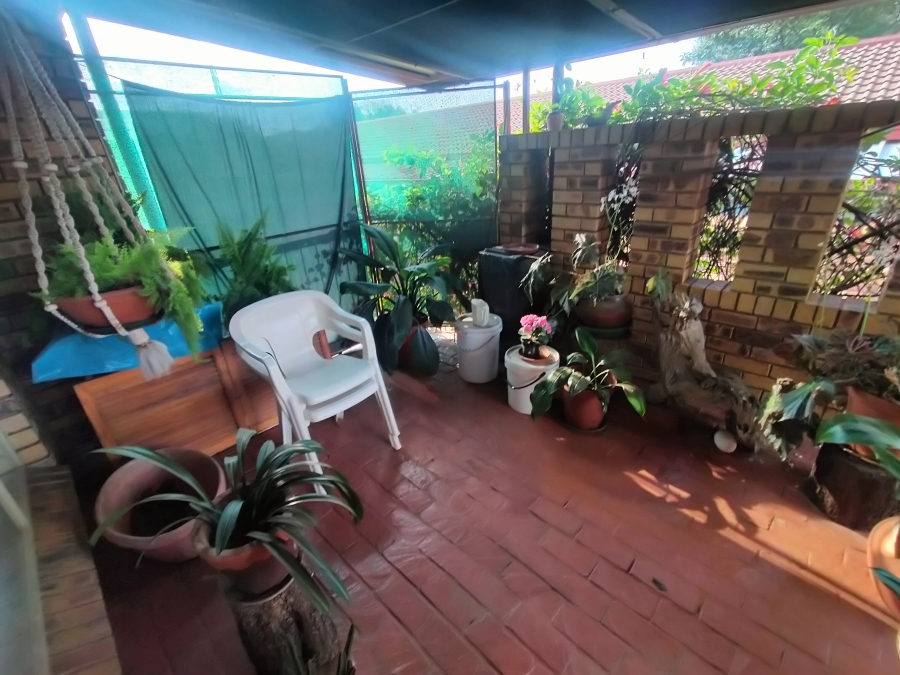 2 Bedroom Property for Sale in Amandasig Gauteng