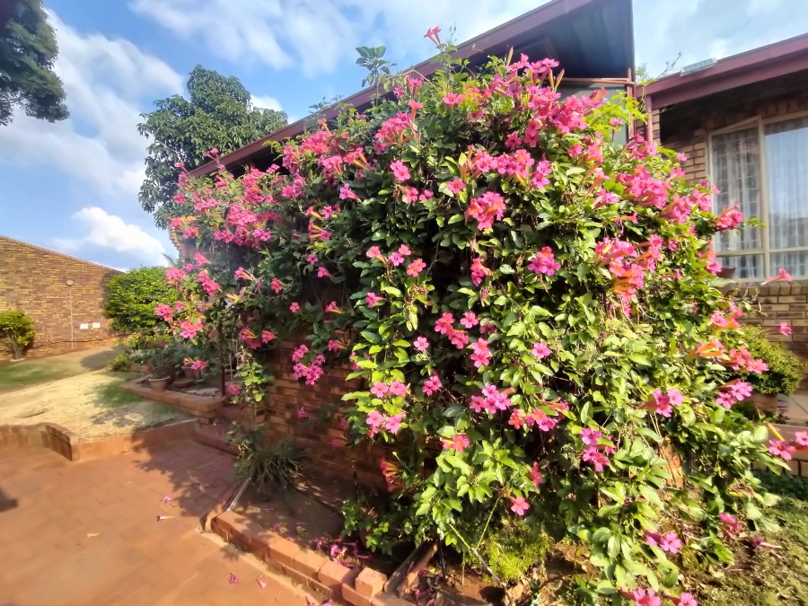 2 Bedroom Property for Sale in Amandasig Gauteng