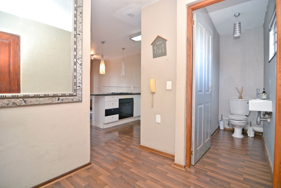 1 Bedroom Property for Sale in Morningside Gauteng