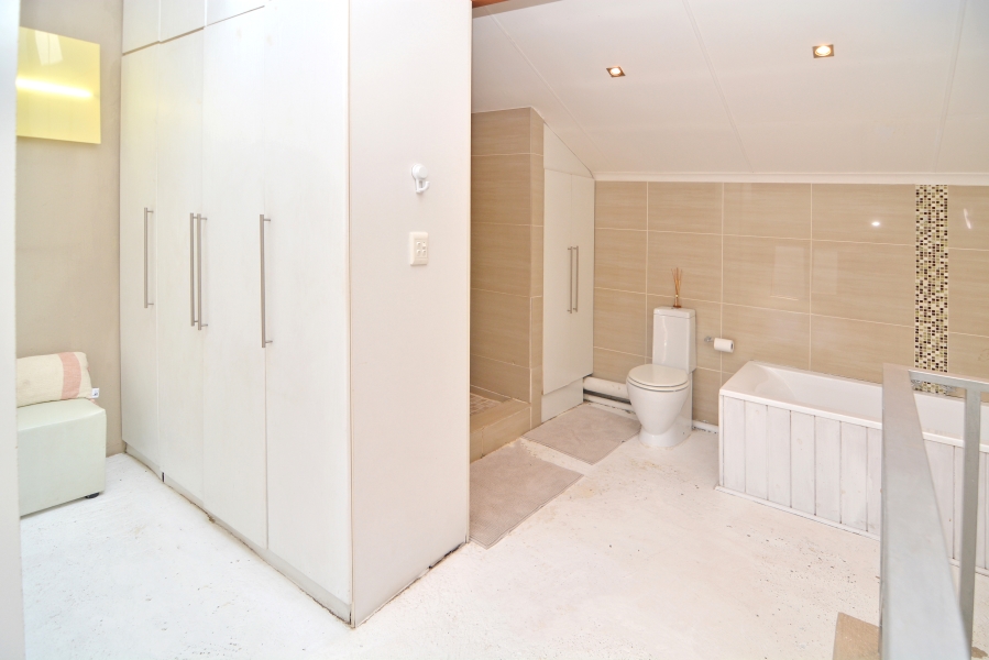 1 Bedroom Property for Sale in Morningside Gauteng