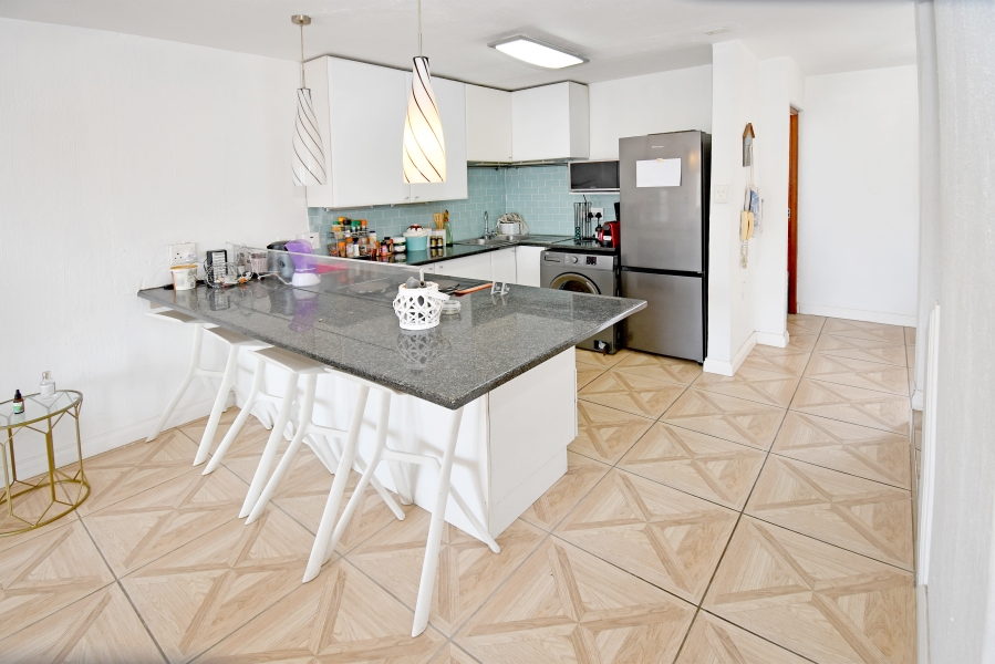 1 Bedroom Property for Sale in Morningside Gauteng