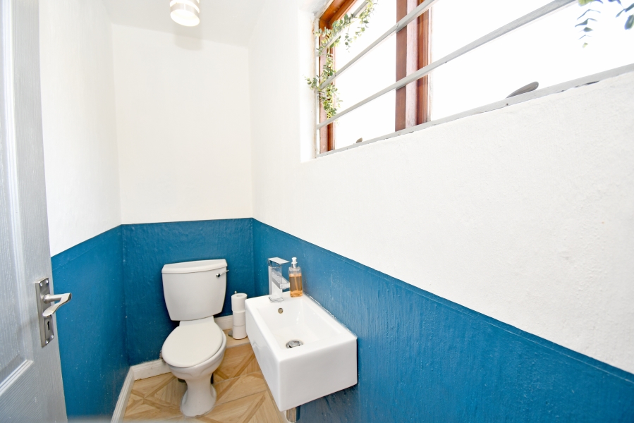 1 Bedroom Property for Sale in Morningside Gauteng