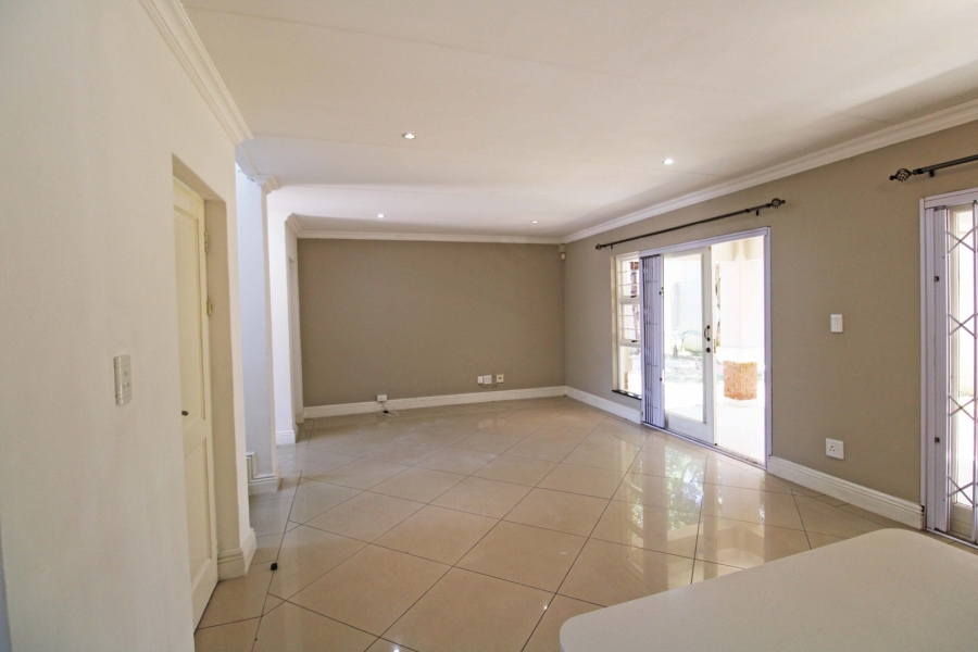 To Let 3 Bedroom Property for Rent in Bryanston Gauteng