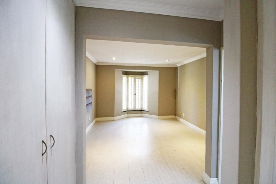 To Let 3 Bedroom Property for Rent in Bryanston Gauteng
