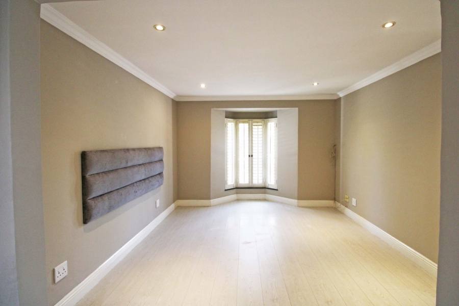 To Let 3 Bedroom Property for Rent in Bryanston Gauteng