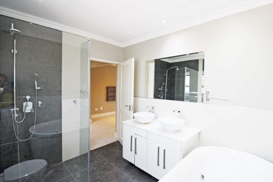 To Let 3 Bedroom Property for Rent in Bryanston Gauteng