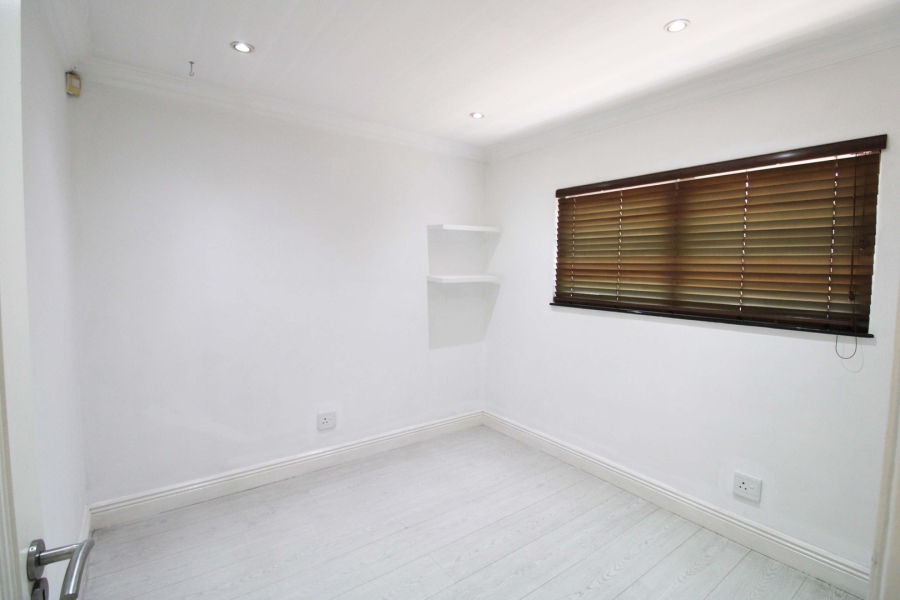 To Let 3 Bedroom Property for Rent in Bryanston Gauteng