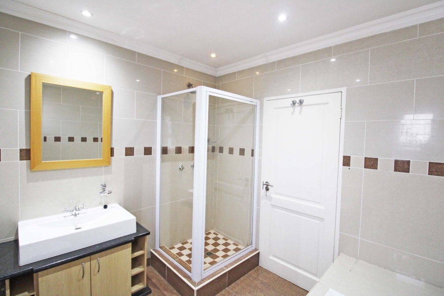 To Let 3 Bedroom Property for Rent in Bryanston Gauteng