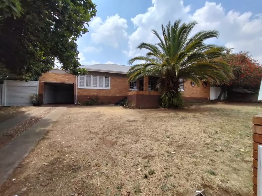3 Bedroom Property for Sale in Discovery Gauteng