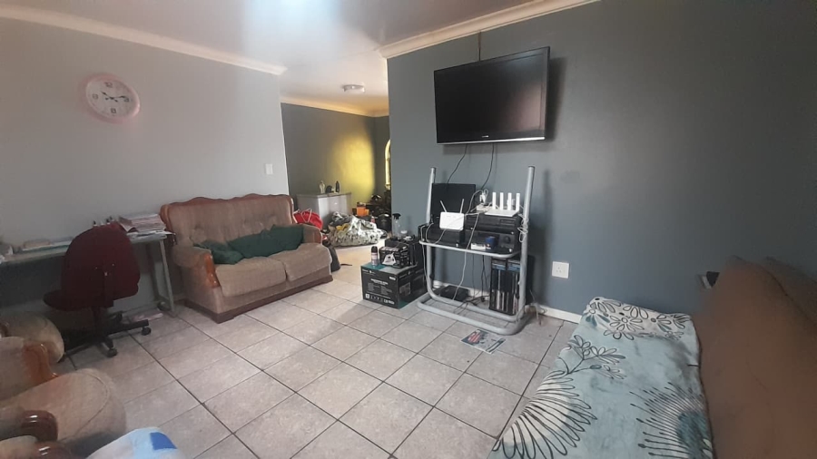 2 Bedroom Property for Sale in Mackenzieville Gauteng