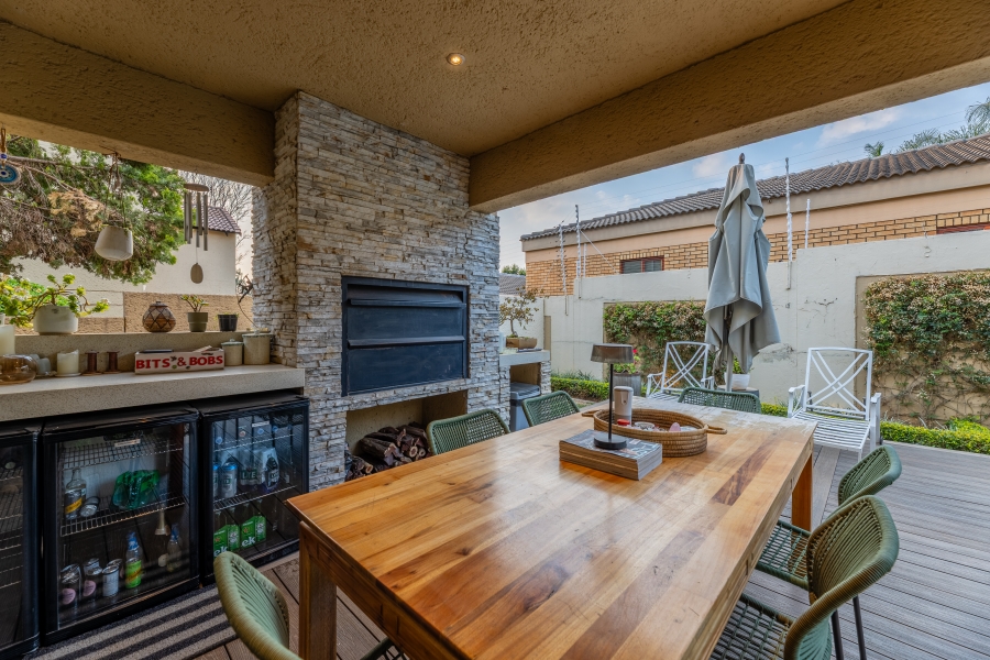 4 Bedroom Property for Sale in Douglasdale Gauteng
