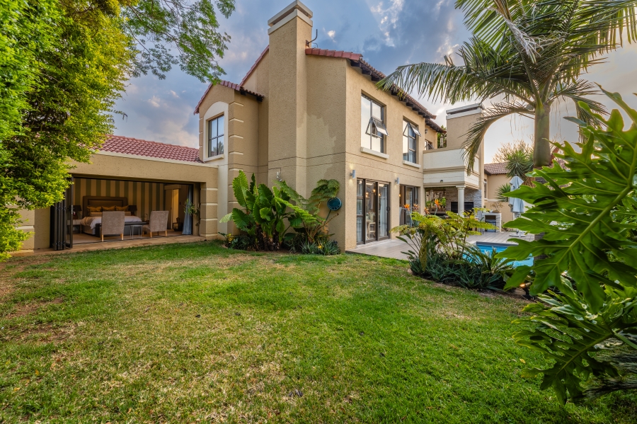 4 Bedroom Property for Sale in Douglasdale Gauteng