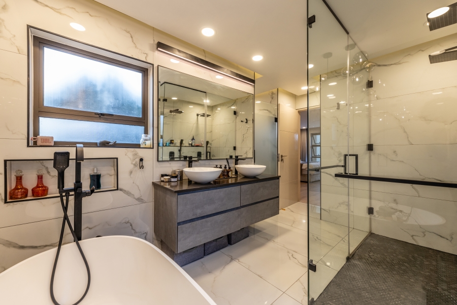4 Bedroom Property for Sale in Douglasdale Gauteng