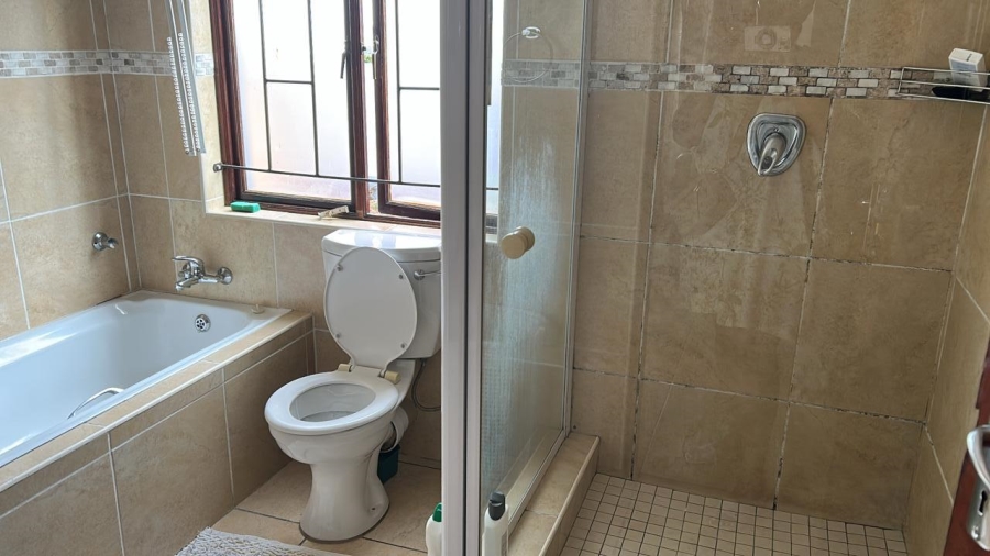 3 Bedroom Property for Sale in Thatchfield Estate Gauteng