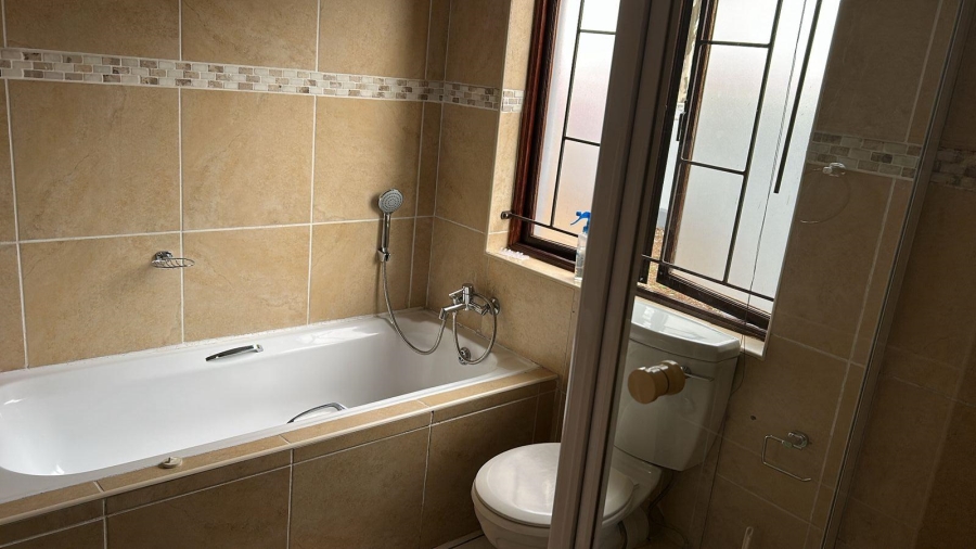 3 Bedroom Property for Sale in Thatchfield Estate Gauteng