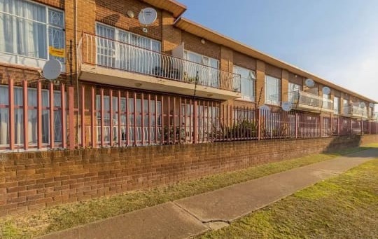1 Bedroom Property for Sale in Strubenvale Gauteng