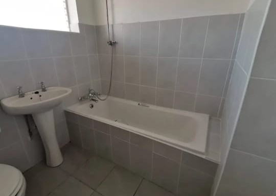 1 Bedroom Property for Sale in Strubenvale Gauteng
