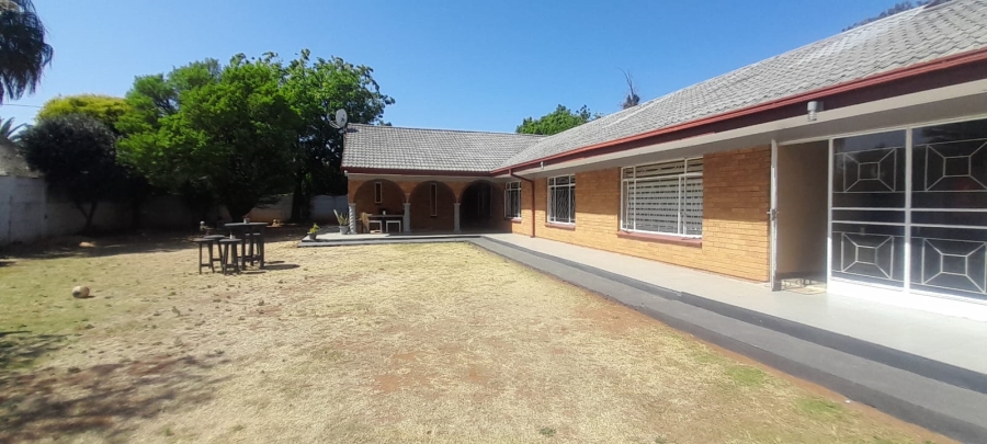 4 Bedroom Property for Sale in Golf Park Gauteng