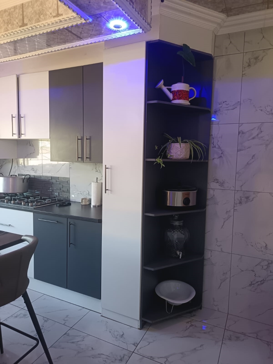 4 Bedroom Property for Sale in Golf Park Gauteng