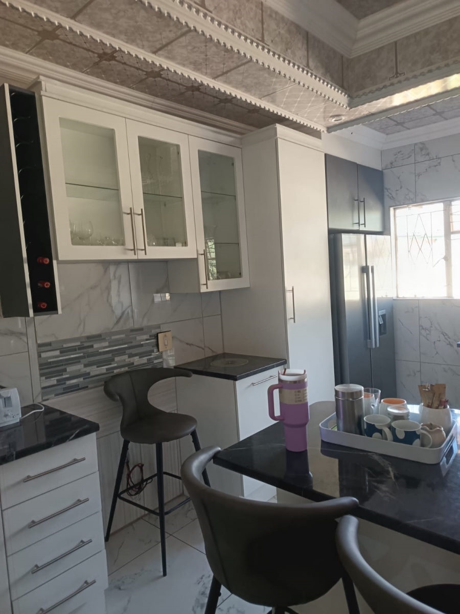 4 Bedroom Property for Sale in Golf Park Gauteng