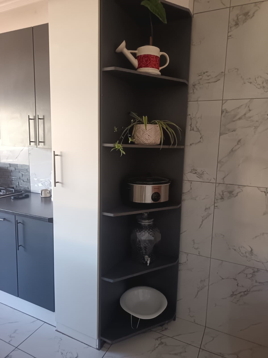 4 Bedroom Property for Sale in Golf Park Gauteng