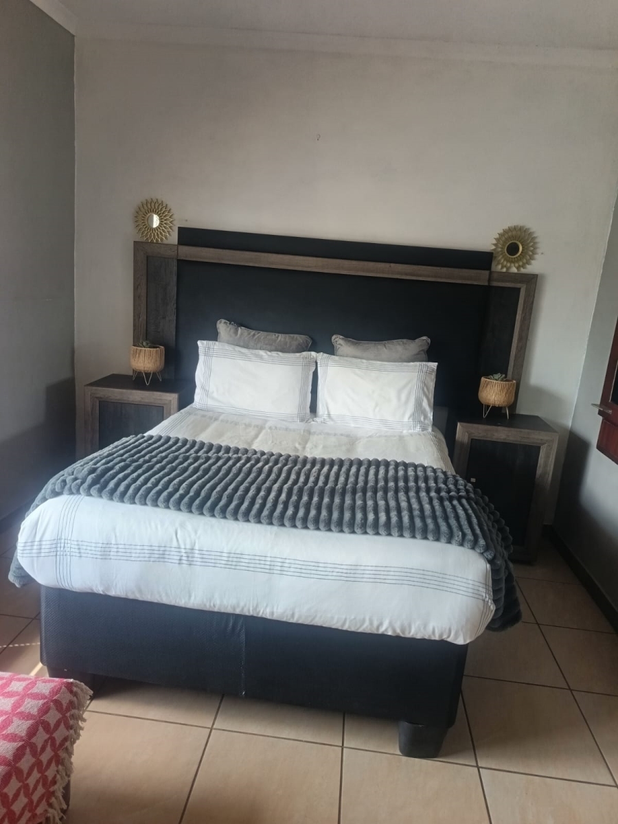4 Bedroom Property for Sale in Golf Park Gauteng
