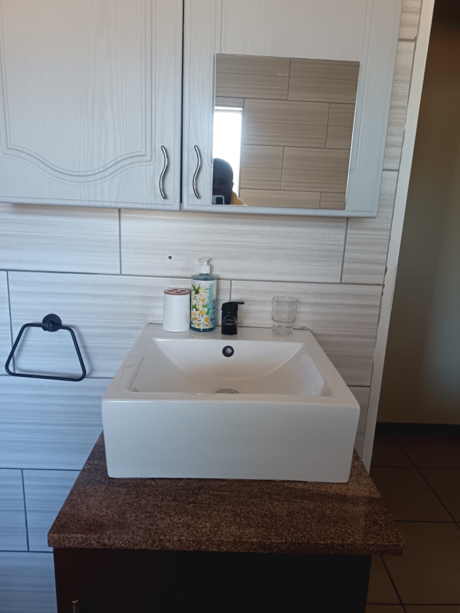 4 Bedroom Property for Sale in Golf Park Gauteng