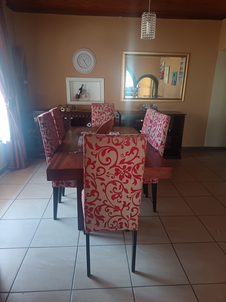 4 Bedroom Property for Sale in Golf Park Gauteng