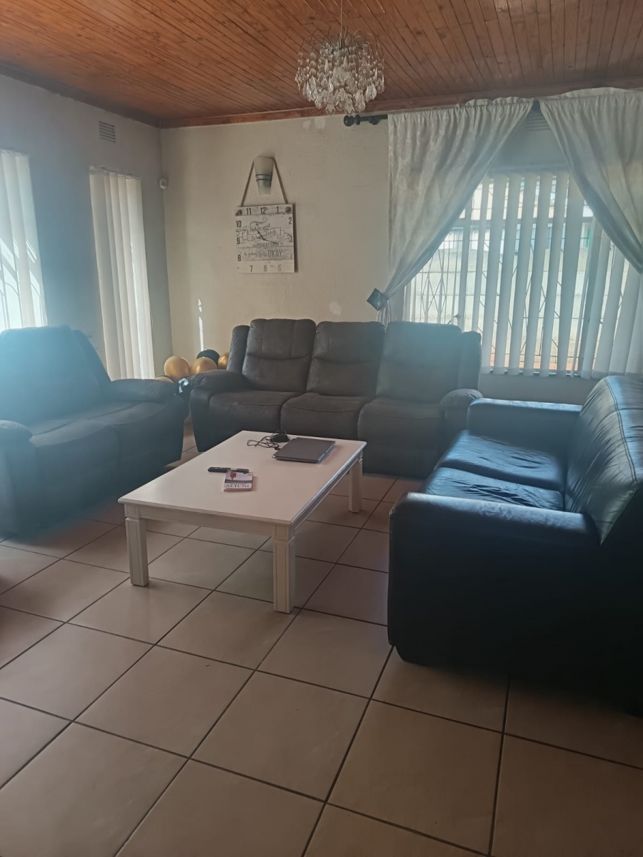4 Bedroom Property for Sale in Golf Park Gauteng