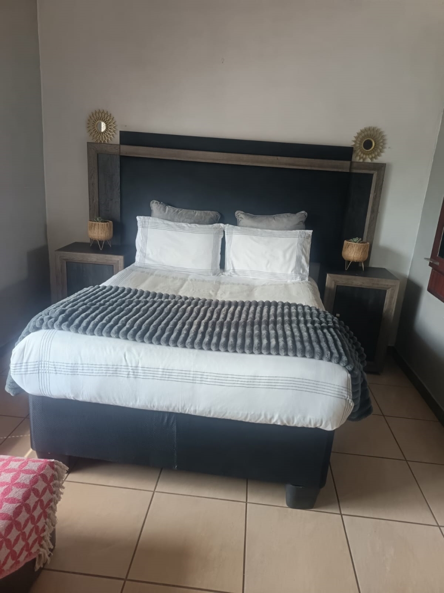4 Bedroom Property for Sale in Golf Park Gauteng