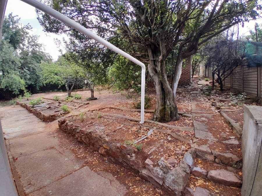 3 Bedroom Property for Sale in Discovery Gauteng
