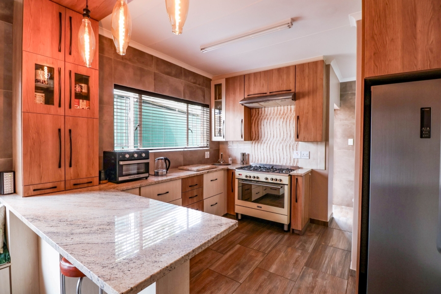 4 Bedroom Property for Sale in The Reeds Gauteng