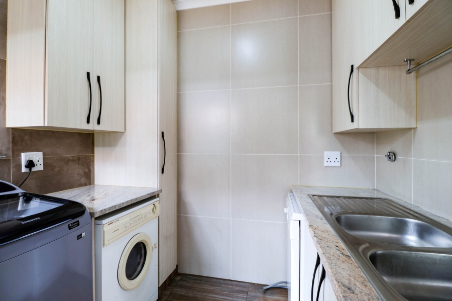 4 Bedroom Property for Sale in The Reeds Gauteng