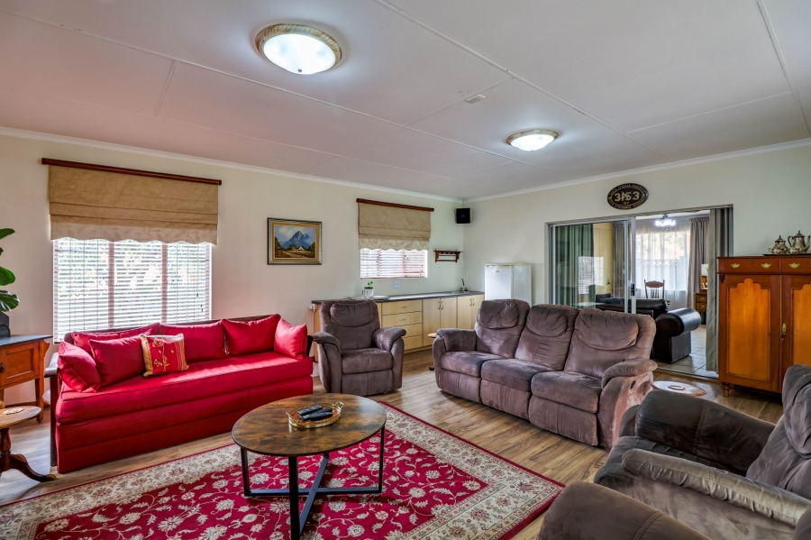 4 Bedroom Property for Sale in The Reeds Gauteng