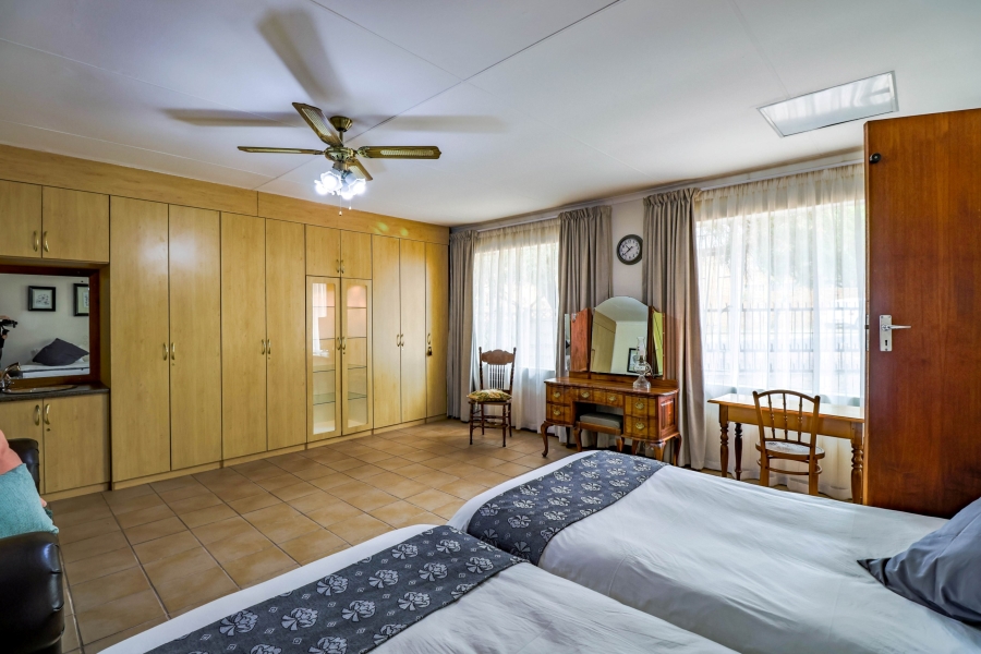 4 Bedroom Property for Sale in The Reeds Gauteng