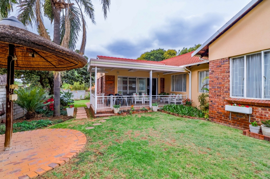 4 Bedroom Property for Sale in The Reeds Gauteng