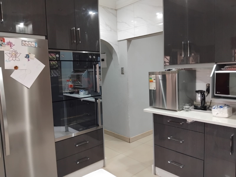 3 Bedroom Property for Sale in Zakariyya Park Gauteng
