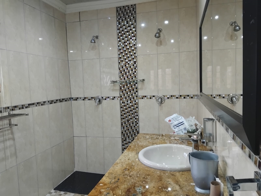 3 Bedroom Property for Sale in Zakariyya Park Gauteng