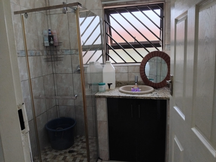 3 Bedroom Property for Sale in Zakariyya Park Gauteng