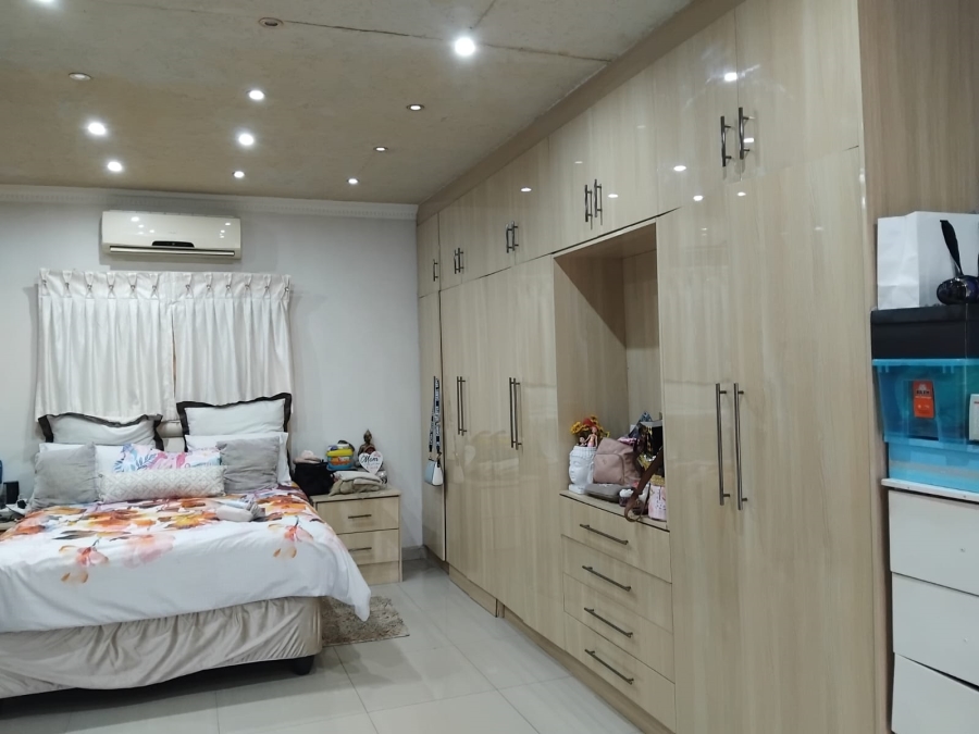 3 Bedroom Property for Sale in Zakariyya Park Gauteng
