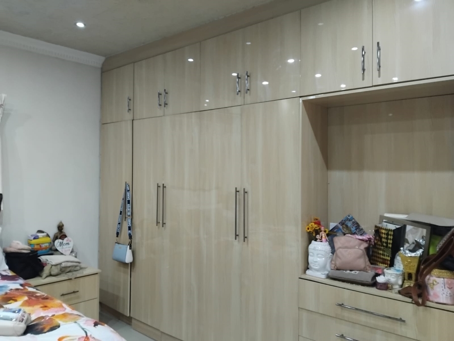 3 Bedroom Property for Sale in Zakariyya Park Gauteng