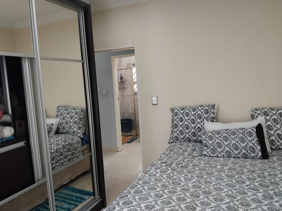 3 Bedroom Property for Sale in Zakariyya Park Gauteng